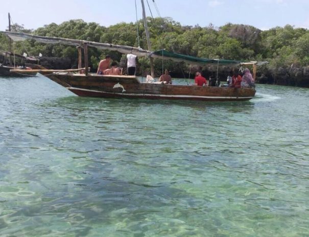 Blue Safari Zanzibar Tour2